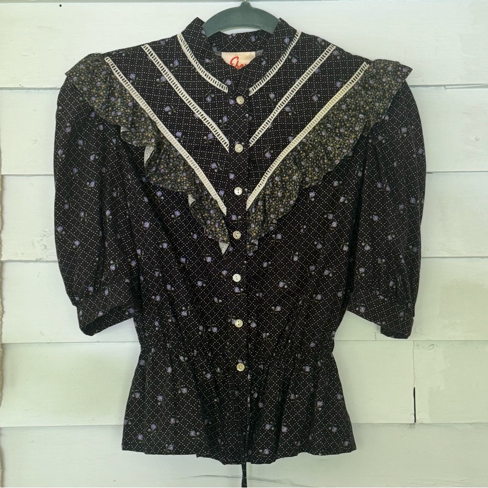 Vintage Black Floral Women's Top lk Doen